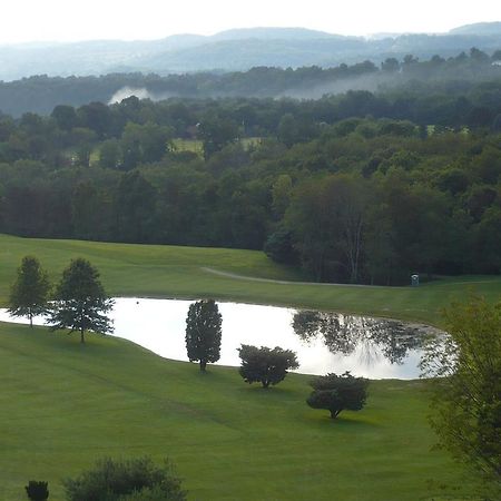Inn At Lenape Heights-Golf Resort And Event Center Ford City Kültér fotó