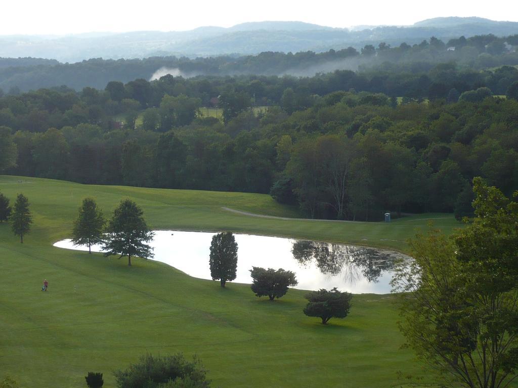 Inn At Lenape Heights-Golf Resort And Event Center Ford City Kültér fotó