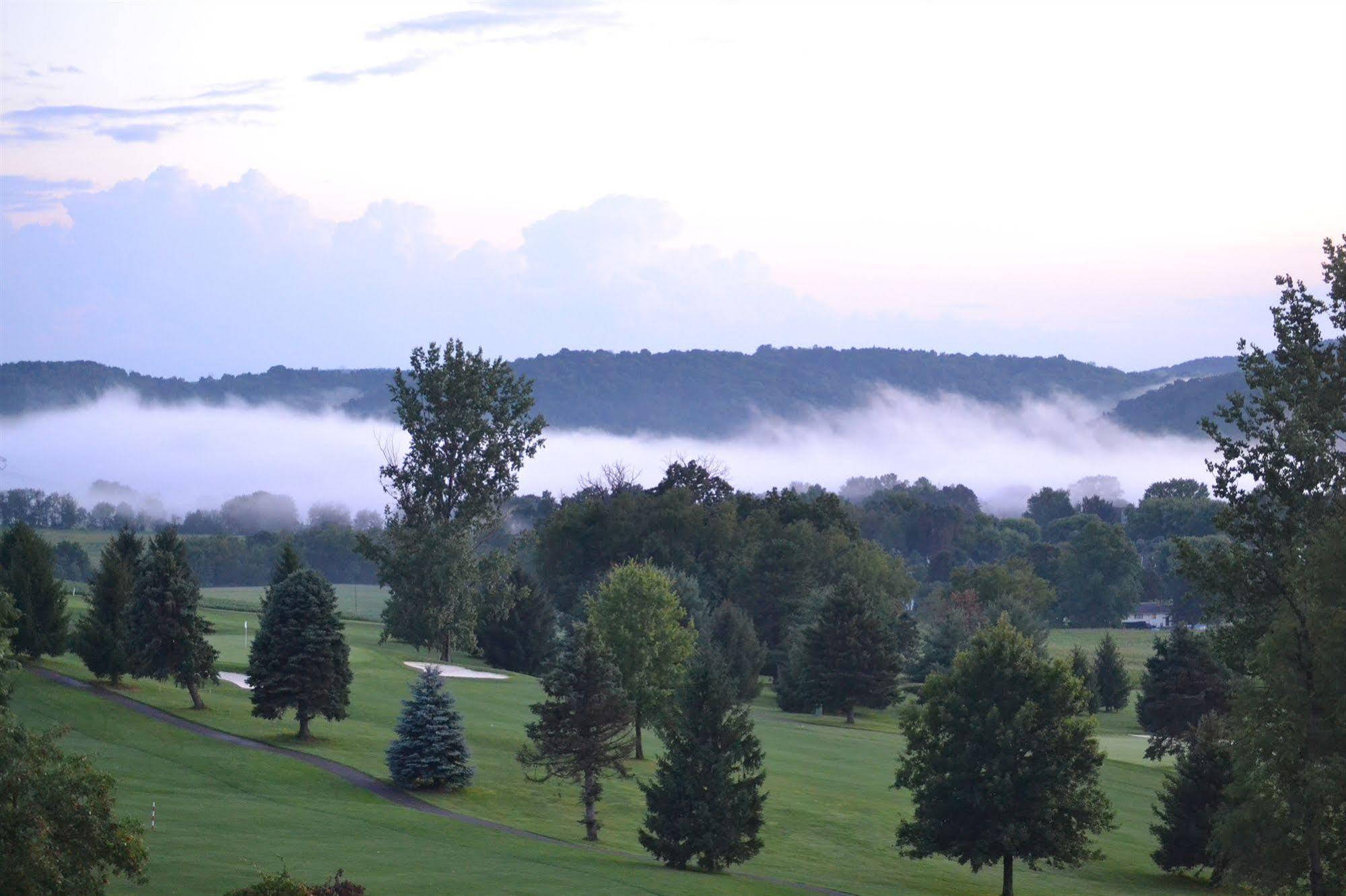 Inn At Lenape Heights-Golf Resort And Event Center Ford City Kültér fotó