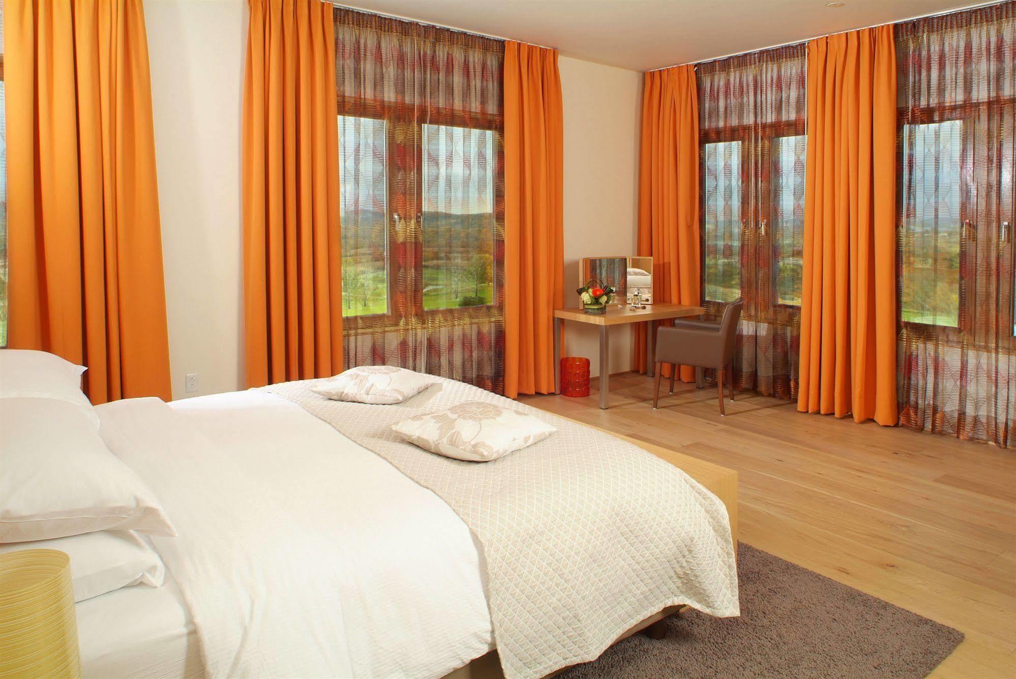Inn At Lenape Heights-Golf Resort And Event Center Ford City Kültér fotó